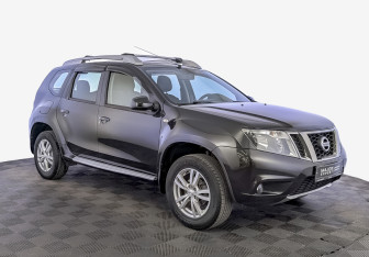 Подержанный автомобиль Nissan Terrano 2019 года (3 фото)