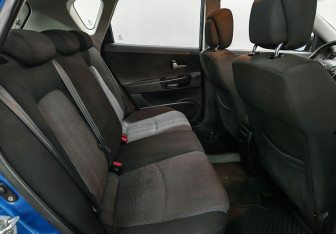 Подержанный автомобиль Kia Ceed Hatchback 2011 года (13 фото)