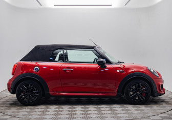 Подержанный автомобиль MINI Hatch 2019 года (4 фото)