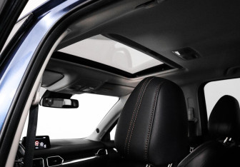 Подержанный автомобиль Mazda CX-5 2017 года (15 фото)