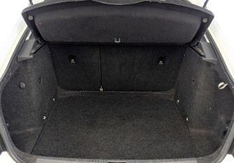 Подержанный автомобиль Skoda Octavia Liftback 2019 года (10 фото)