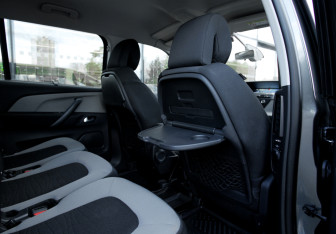Подержанный автомобиль Citroen C4 Picasso 2016 года (10 фото)