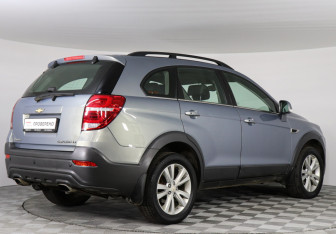 Подержанный автомобиль Chevrolet Captiva 2013 года (5 фото)
