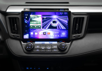 Подержанный автомобиль Toyota RAV4 2016 года (20 фото)