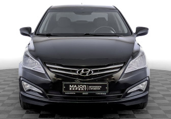 Подержанный автомобиль Hyundai Solaris Sedan 2016 года (2 фото)