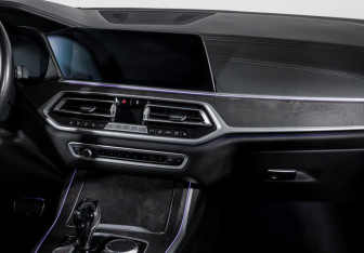 Подержанный автомобиль BMW X7 2021 года (13 фото)