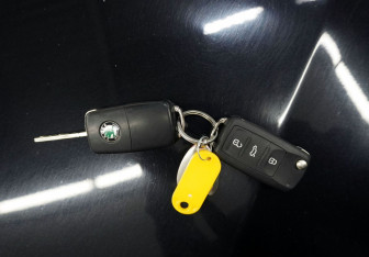 Подержанный автомобиль Skoda Yeti 2013 года (16 фото)