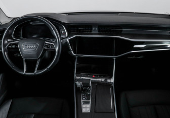 Подержанный автомобиль Audi A6 Sedan 2020 года (12 фото)