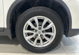 Подержанный автомобиль Nissan X-Trail 2020 года (18 фото)