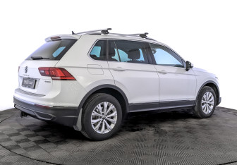 Подержанный автомобиль Volkswagen Tiguan 2021 года (5 фото)