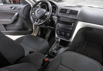 Подержанный автомобиль Skoda Yeti 2014 года (11 фото)