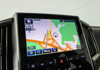 Подержанный автомобиль Toyota Land Cruiser Suv 2016 года (23 фото)