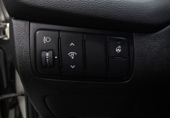 Подержанный автомобиль Kia Ceed Wagon 2014 года (17 фото)