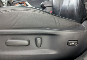 Подержанный автомобиль Toyota Camry Sedan 2011 года (19 фото)