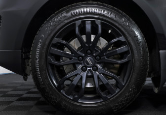 Подержанный автомобиль Land Rover Range Rover Sport 2015 года (20 фото)
