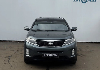 Подержанный автомобиль Kia Sorento 2013 года (2 фото)