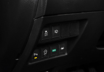 Подержанный автомобиль Nissan Qashqai 2016 года (17 фото)