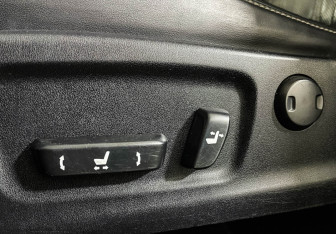 Подержанный автомобиль Lexus RX 2017 года (14 фото)