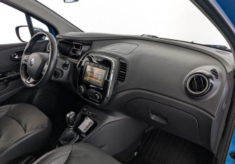 Подержанный автомобиль Renault Kaptur 2016 года (13 фото)