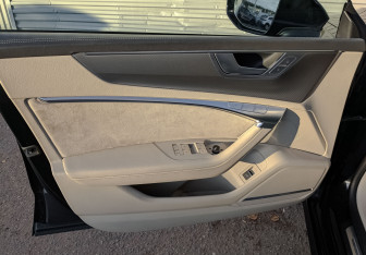 Подержанный автомобиль Audi A7 2020 года (19 фото)