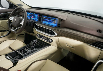 Подержанный автомобиль FAW Bestune T77 2022 года (7 фото)