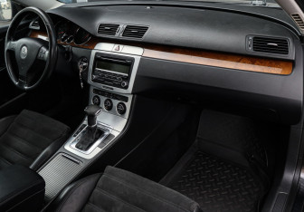 Подержанный автомобиль Volkswagen Passat Sedan 2008 года (7 фото)