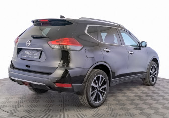 Подержанный автомобиль Nissan X-Trail 2021 года (5 фото)