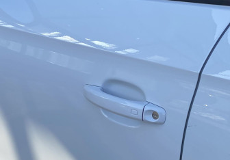 Подержанный автомобиль Audi A1 2013 года (16 фото)