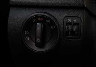 Подержанный автомобиль Volkswagen Golf Plus 2010 года (15 фото)