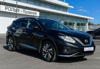 Подержанный автомобиль Nissan Murano Suv 2022 года (3 фото)
