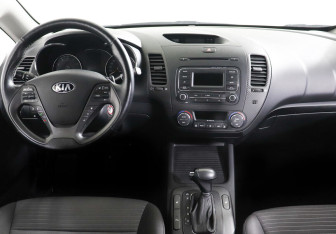 Подержанный автомобиль Kia Cerato Sedan 2014 года (7 фото)