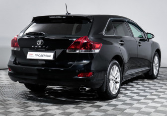 Подержанный автомобиль Toyota Venza 2013 года (5 фото)