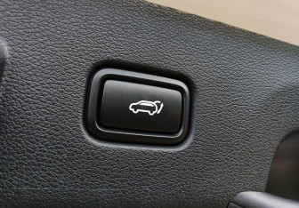 Подержанный автомобиль Kia Sportage 2023 года (11 фото)