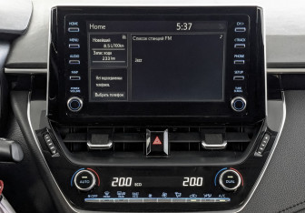 Подержанный автомобиль Toyota Corolla Sedan 2020 года (17 фото)
