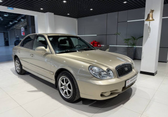 Подержанный автомобиль Hyundai Sonata 2004 года (3 фото)