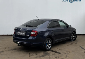 Подержанный автомобиль Skoda Rapid Liftback 2016 года (5 фото)