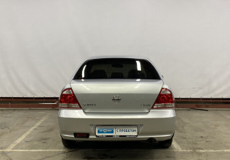 Подержанный автомобиль Nissan Almera Classic 2013 года (6 фото)