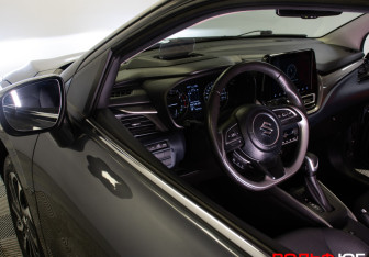 Подержанный автомобиль Suzuki Baleno Hatchback 2023 года (18 фото)