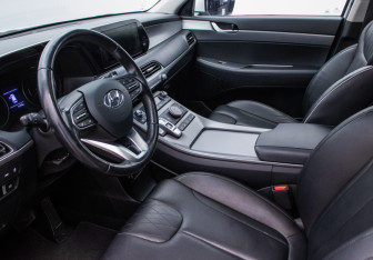 Подержанный автомобиль Hyundai Palisade 2019 года (10 фото)