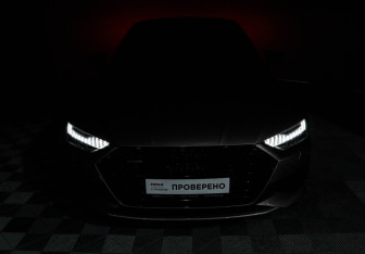 Подержанный автомобиль Audi A7 2018 года (18 фото)