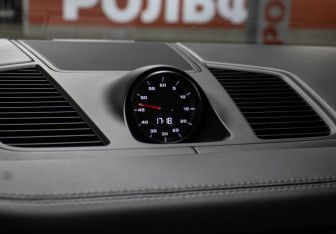 Подержанный автомобиль Porsche Cayenne 2020 года (21 фото)