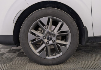 Подержанный автомобиль Kia Soul 2022 года (12 фото)