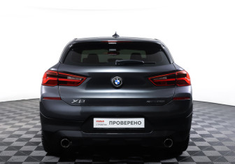 Подержанный автомобиль BMW X2 2018 года (6 фото)