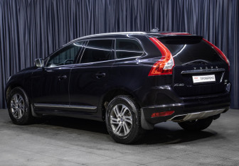 Подержанный автомобиль Volvo XC60 2014 года (7 фото)
