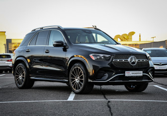 Подержанный автомобиль Mercedes-Benz GLE 2023 года (3 фото)