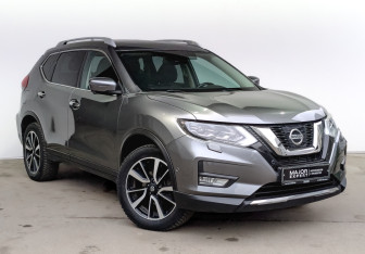 Подержанный автомобиль Nissan X-Trail 2021 года (3 фото)