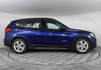 Подержанный автомобиль BMW X1 2017 года (6 фото)