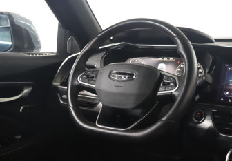 Подержанный автомобиль Geely Tugella 2022 года (15 фото)