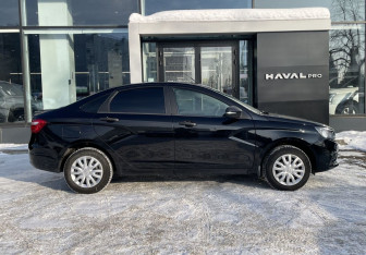 Подержанный автомобиль LADA (ВАЗ) Vesta Sedan 2021 года (4 фото)