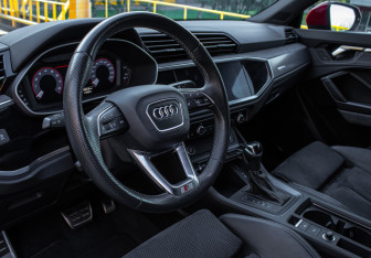 Подержанный автомобиль Audi Q3 Sportback 2021 года (12 фото)
